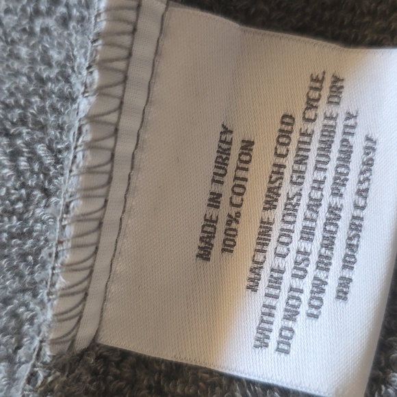 Restoration Hardware Gray Textured Robe - Picture 6 of 9